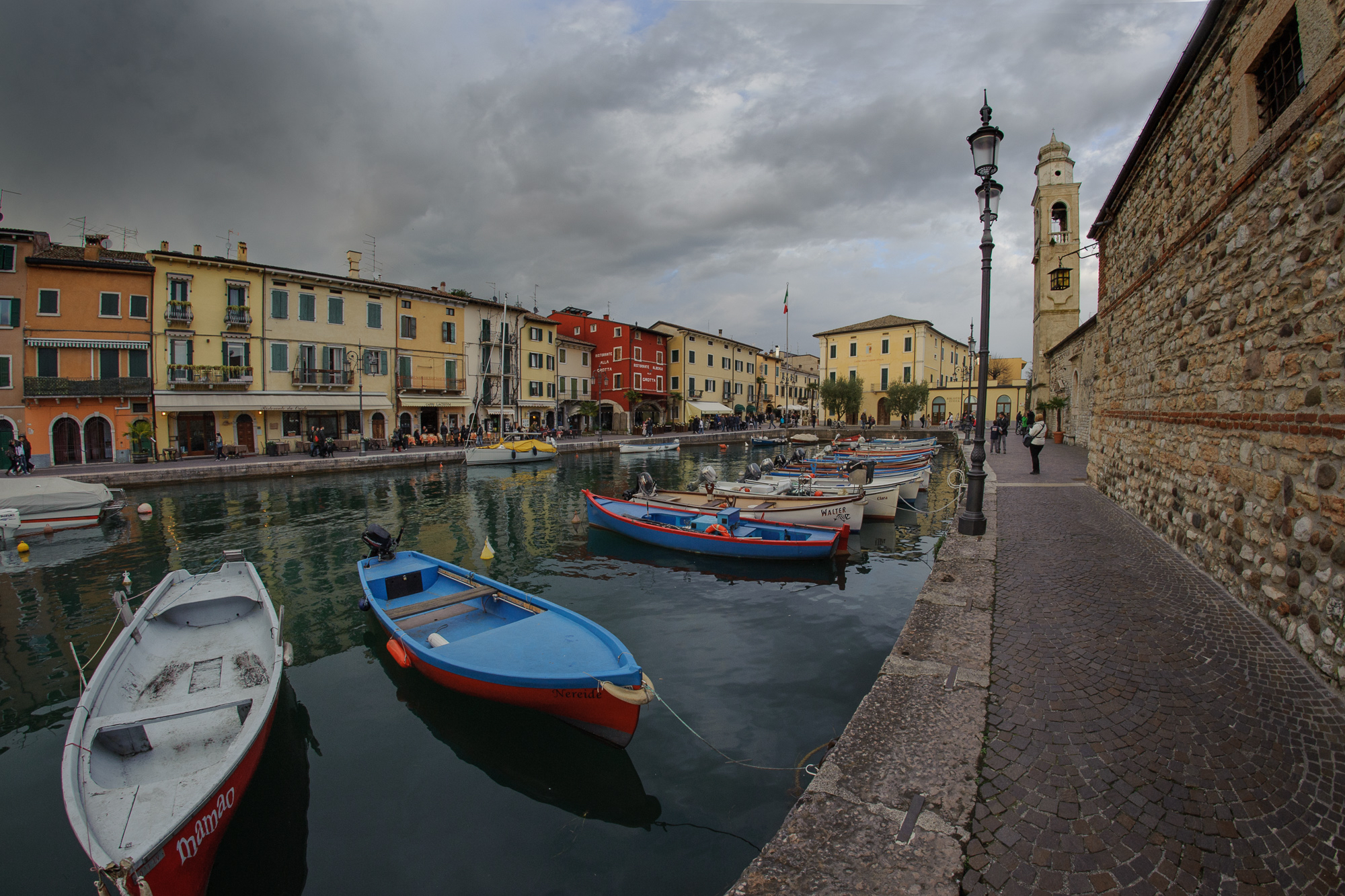 Peschiera del Garda.jpg