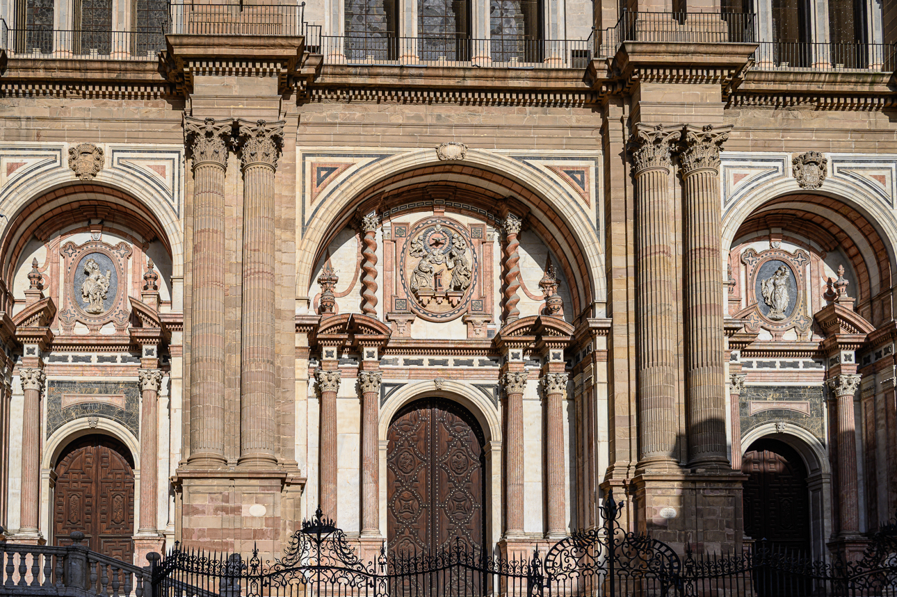 La facciata della Cattedrale dell'Incarnazione di Malaga