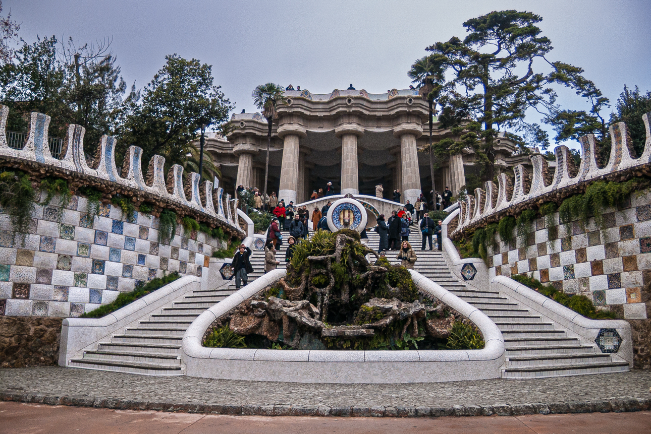 Le architetture fantastiche di Park G&uuml;ell, visione dell'architetto Antoni Gaud&iacute;