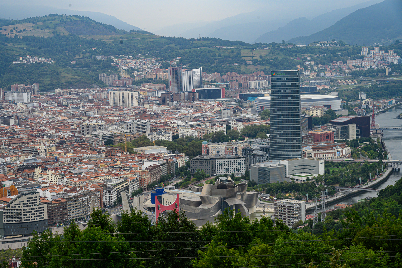 Una panoramica  di Bilbao, ripresa dal Monte Artxanda. 