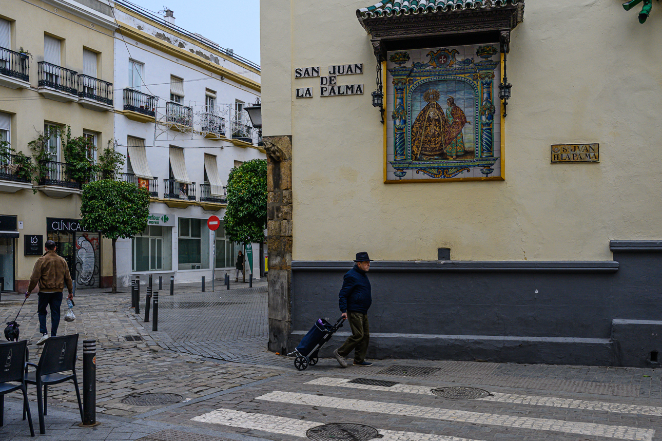 Tra i vicoli della Calle Feria