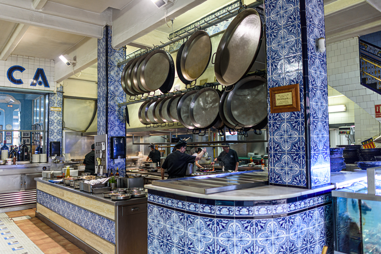 Non puoi lasciare Valencia senza aver assaggiato una paella della Pepica 