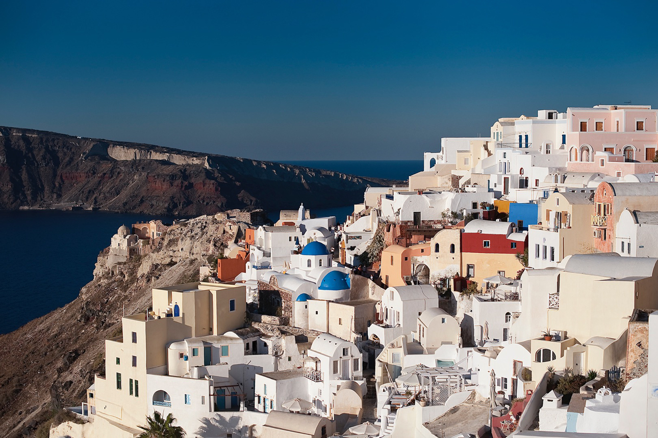 Una panoramica del borgo di Oia 