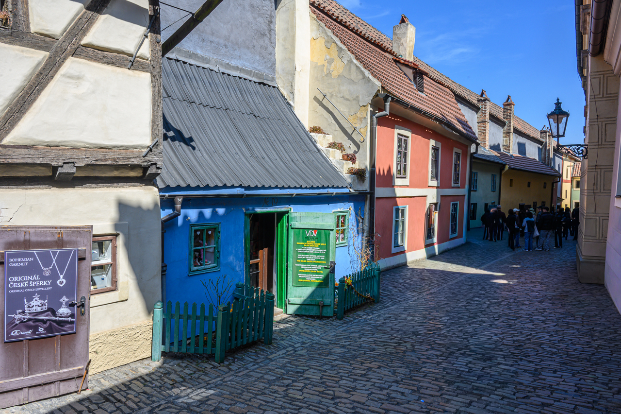 Il caratteristico Vicolo d'Oro