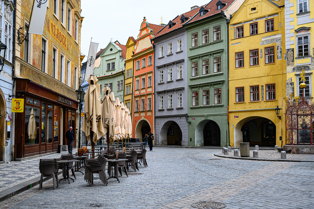 Mal&eacute; n&aacute;měst&iacute; (Piccola Piazza), situata nel cuore della Citt&agrave; Vecchia