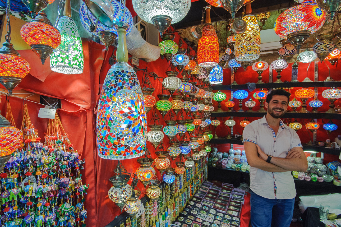 I gestori sono tutti molto cordiali e, con un po' di spirito, sorvolano sul mancato rispetto ai vari divieti di fotografare