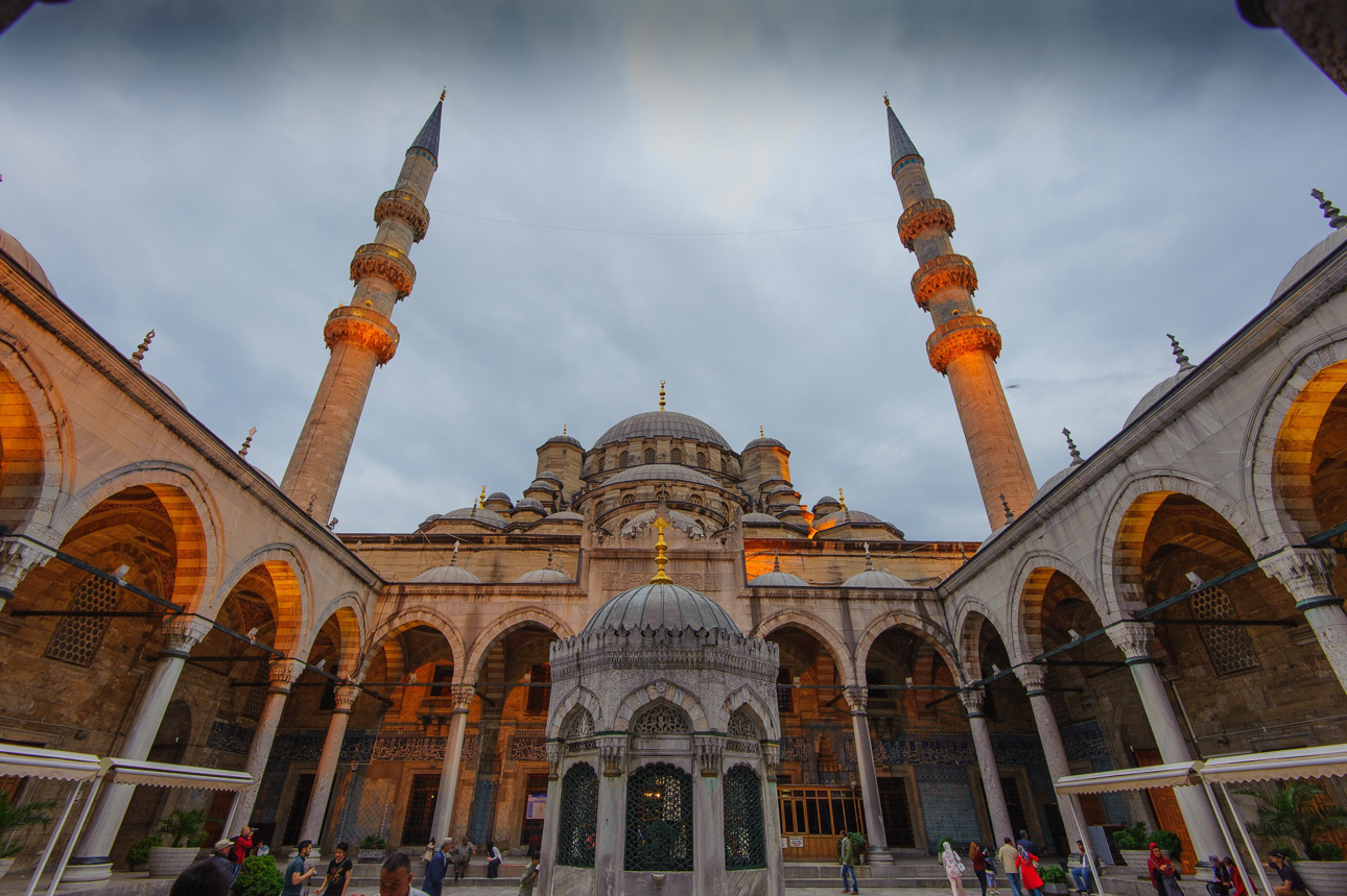 La Yeni Camii (Moschea Nuova) 