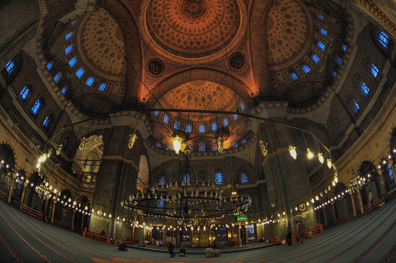 Interno della Yeni Camii