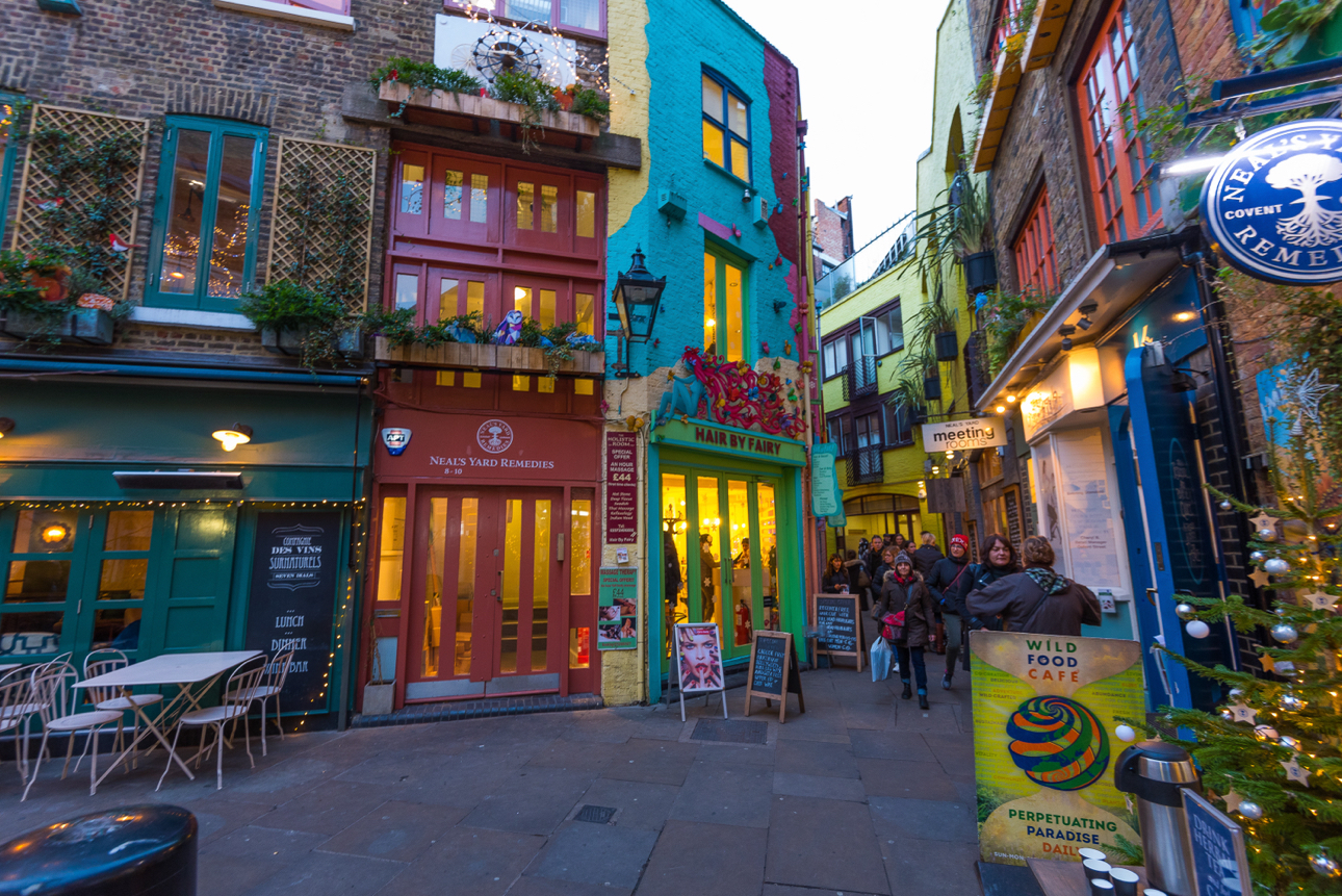 Il Neal's Yard, un coloratissimo cortile nascosto nel cuore di Covent Garden,