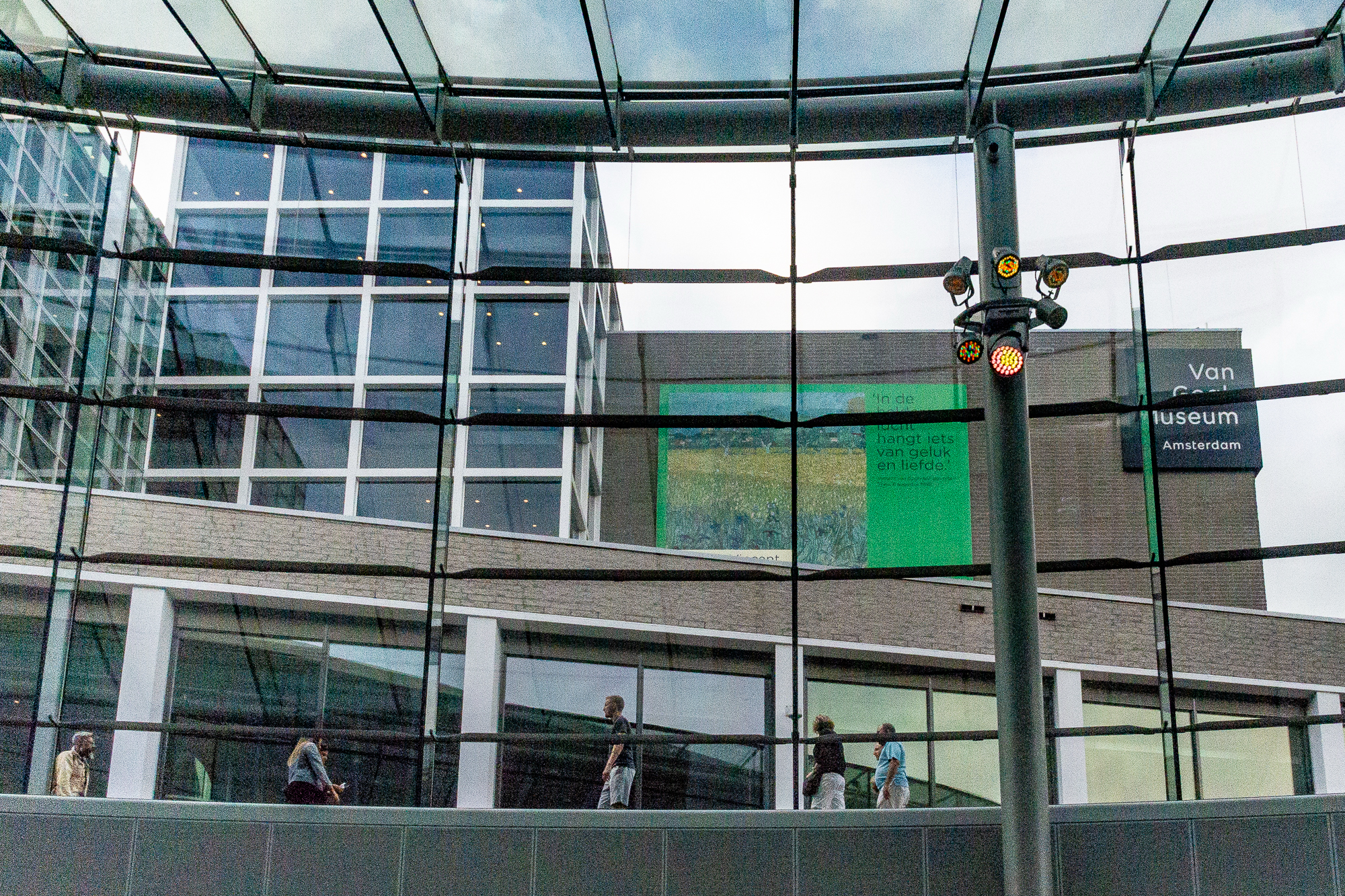 Uno scatto dall'interno del Museo Van Gogh